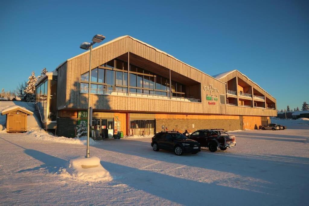 Leilighet Med Panoramautsikt Sjusjoen Innendors Parkering Екстер'єр фото